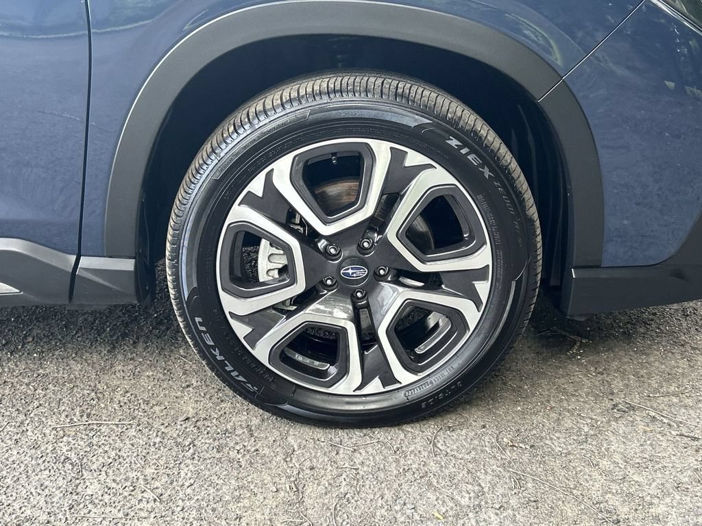 Certified 2024 Subaru Ascent Touring AWD/4WD image 13