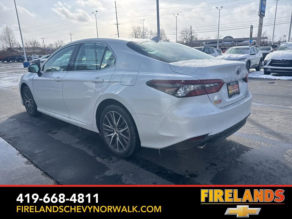Used 2023 Toyota Camry XLE image 5