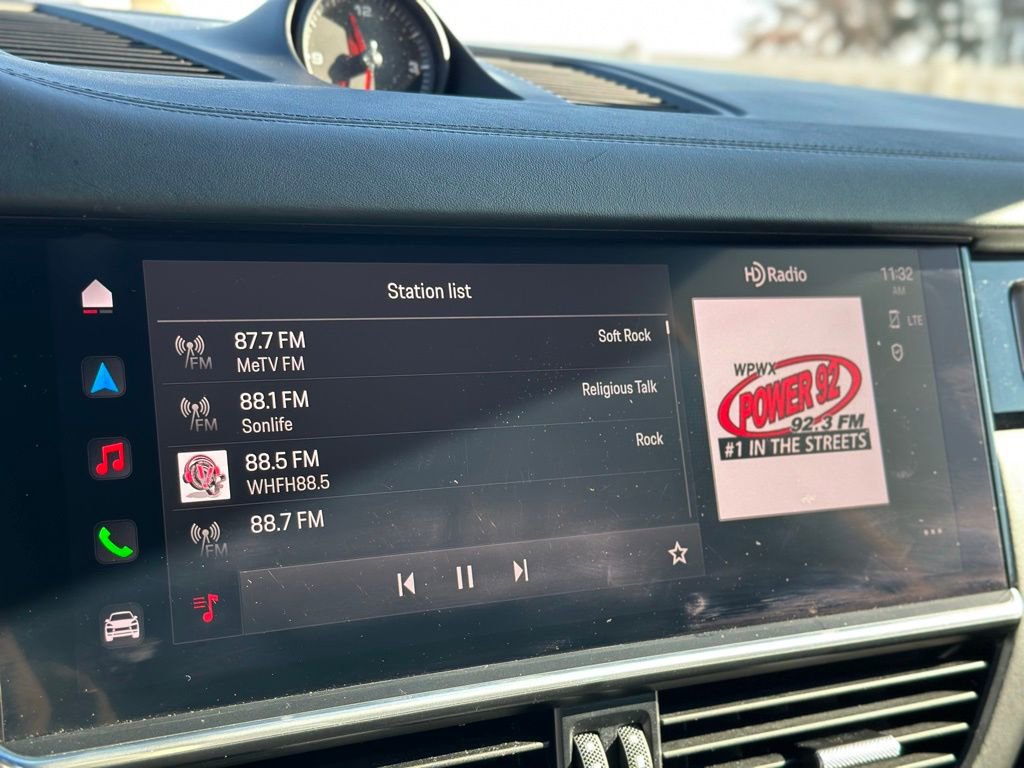 Used 2022 Porsche Cayenne GTS image 36