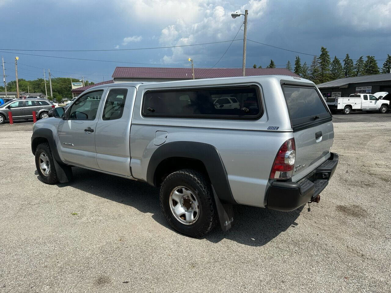 Used 2011 Toyota Tacoma Base 4x4 4dr Access Cab 6.1 ft image 5