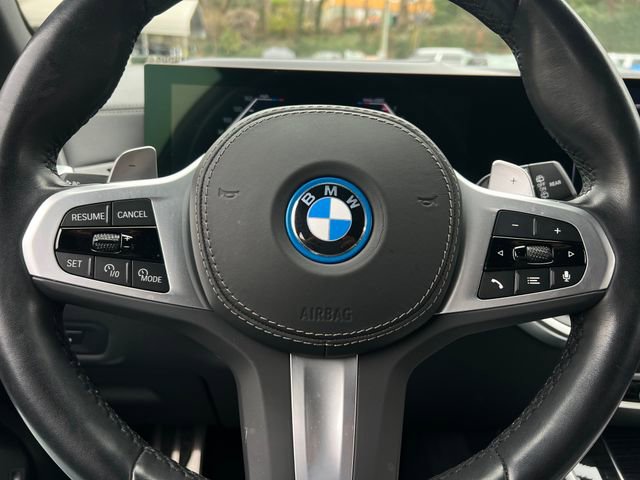 Used 2024 BMW X5 xDrive50e w/ M Sport Package AWD/4WD image 21