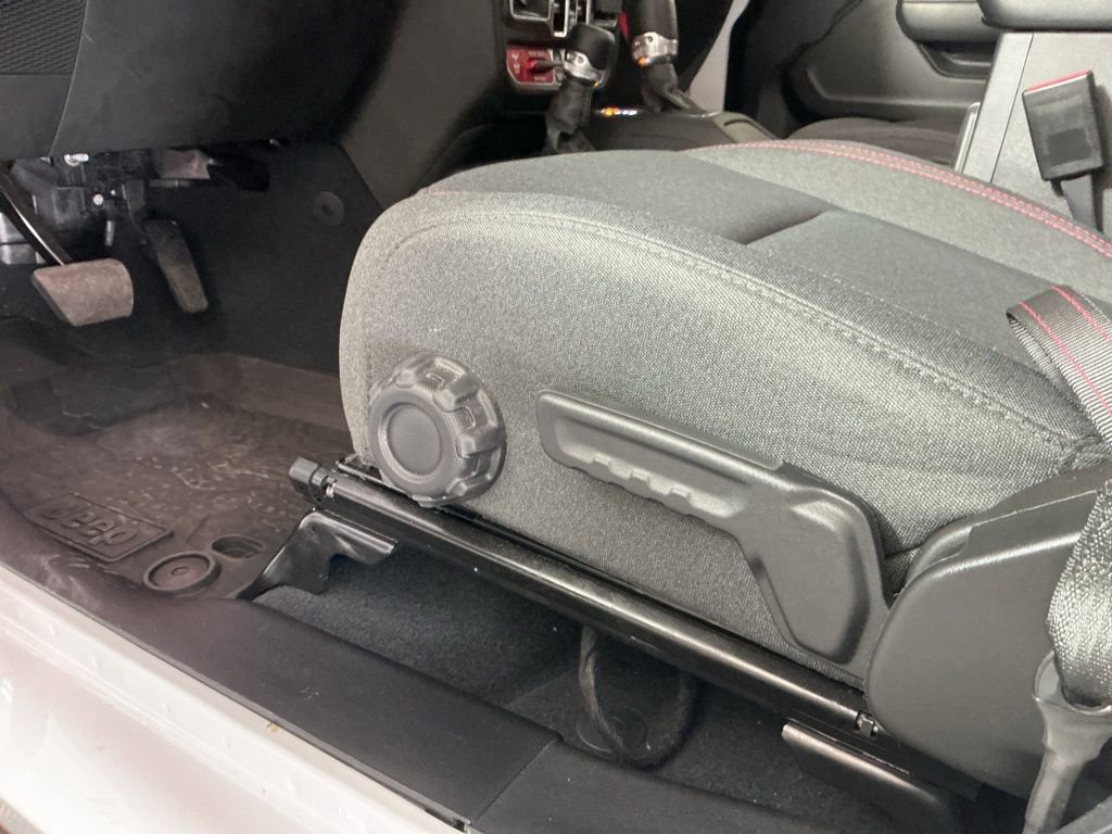 Used 2024 Jeep Wrangler Unlimited Rubicon image 20