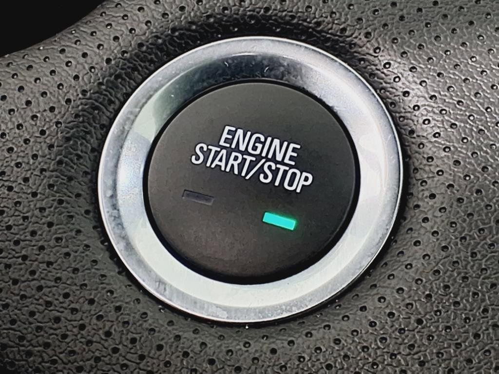 Certified 2025 Cadillac XT5 Premium Luxury image 13