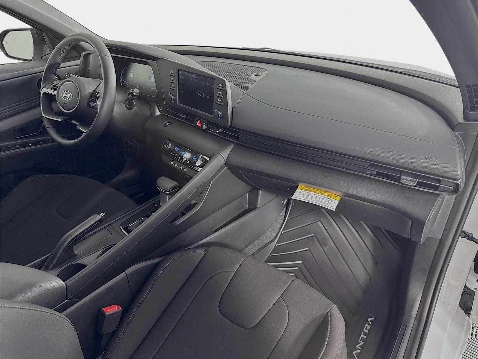 New 2026 Hyundai Elantra Sport FWD image 26