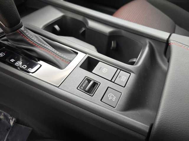 New 2027 Nissan Sentra SR w/ Floor Mat Package FWD image 31