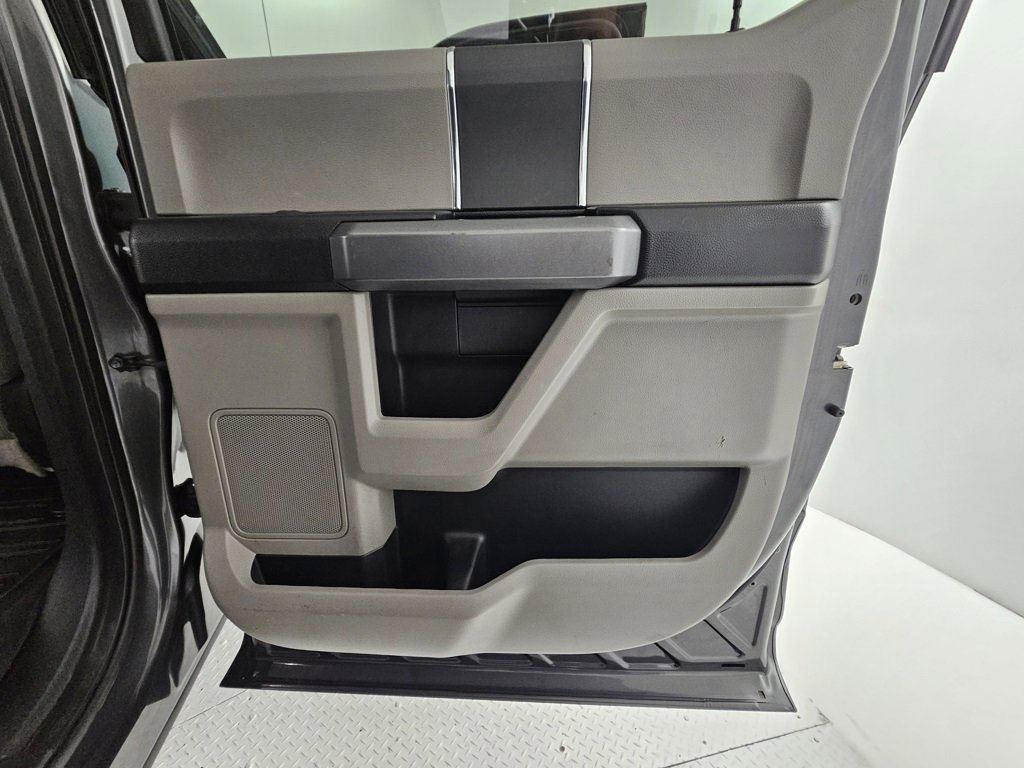 Used 2017 Ford F250 XLT w/ XLT Value Package image 23