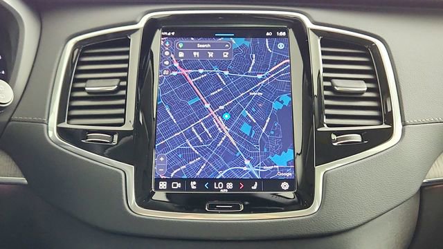 Used 2025 Volvo XC90 B6 Ultra w/ Protection Package Premier AWD/4WD image 18