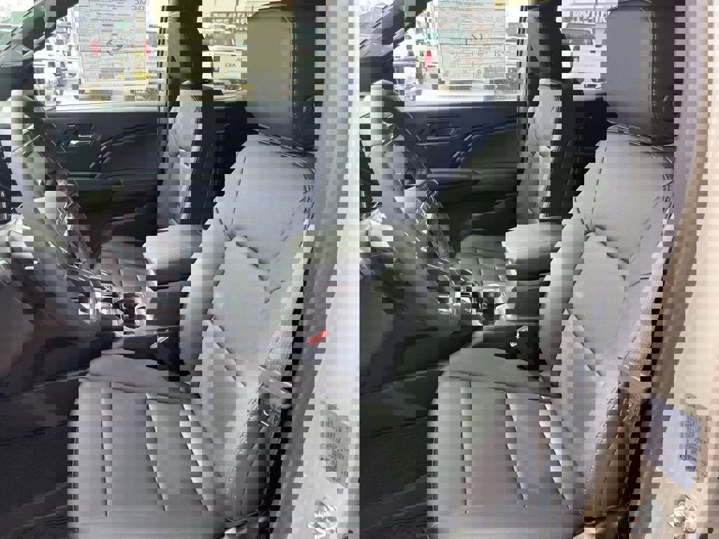 New 2026 GMC Canyon Elevation w/ Convenience Package image 13