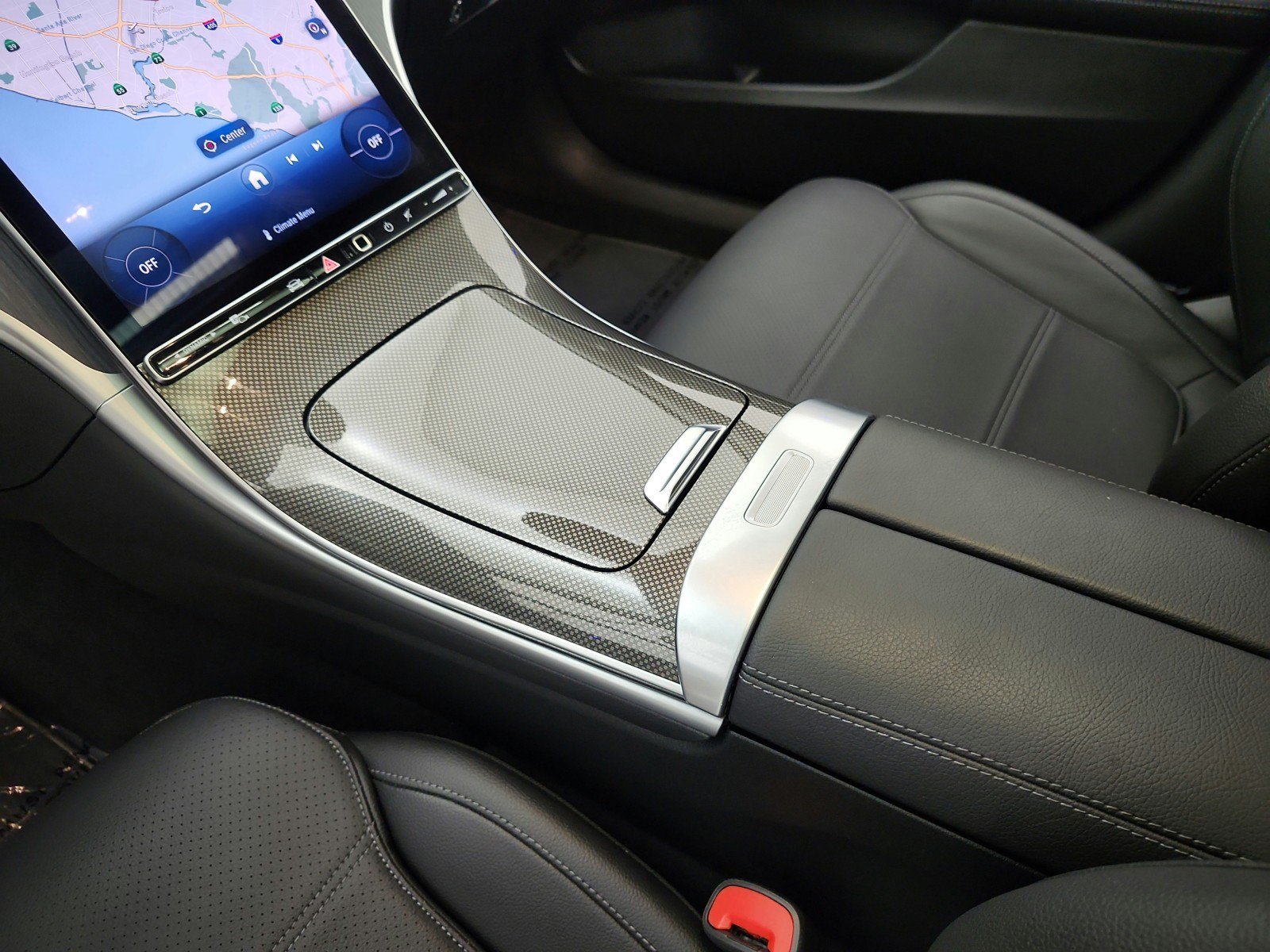 Used 2023 Mercedes-Benz C 300 Sedan image 11