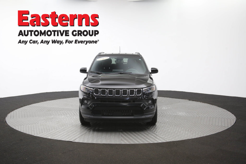 Used 2024 Jeep Compass Latitude AWD/4WD image 54