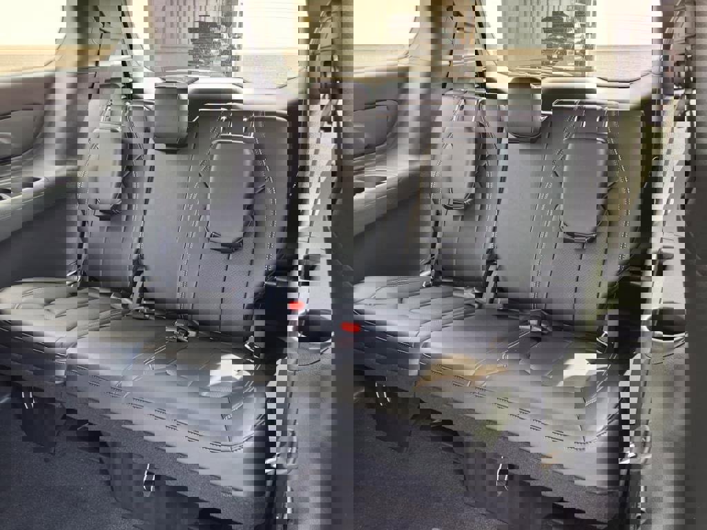 New 2025 Chrysler Pacifica Select image 7