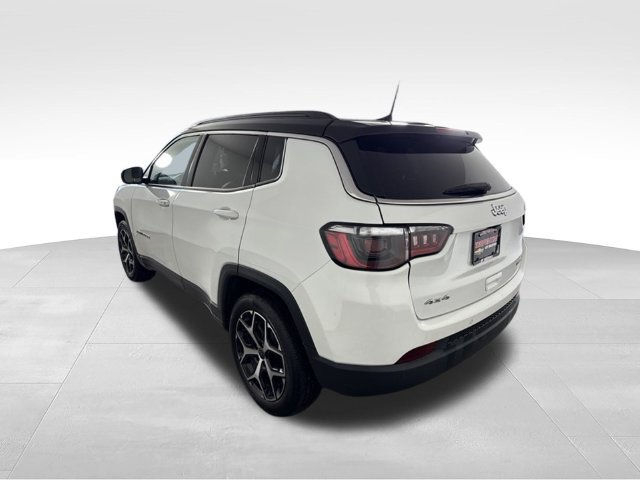 Used 2025 Jeep Compass Limited AWD/4WD image 6