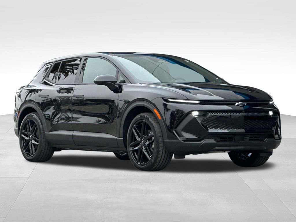 Used 2026 Chevrolet Equinox EV LT w/ Comfort Package image 7