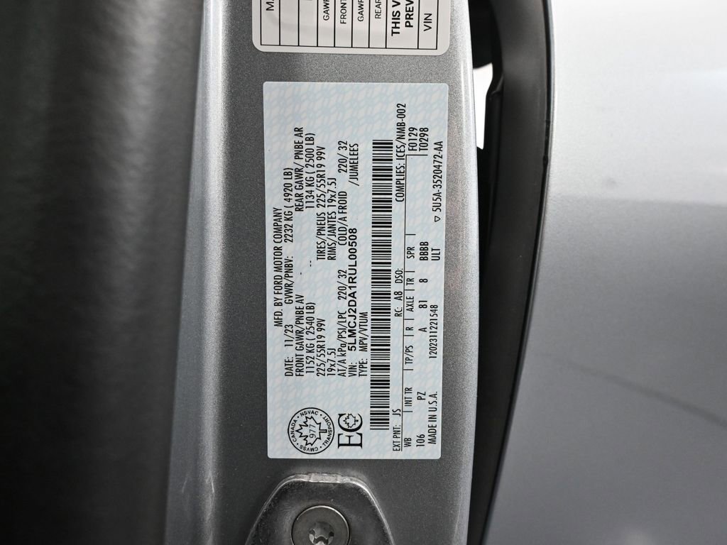 Used 2024 Lincoln Corsair Reserve image 48