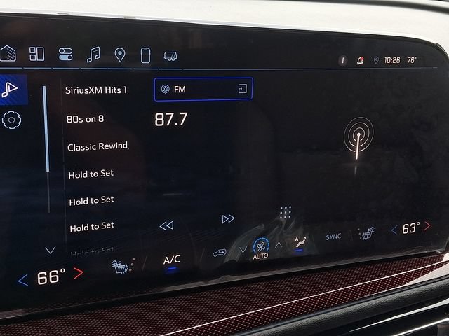 Used 2025 Chevrolet Traverse Z71 AWD/4WD image 17