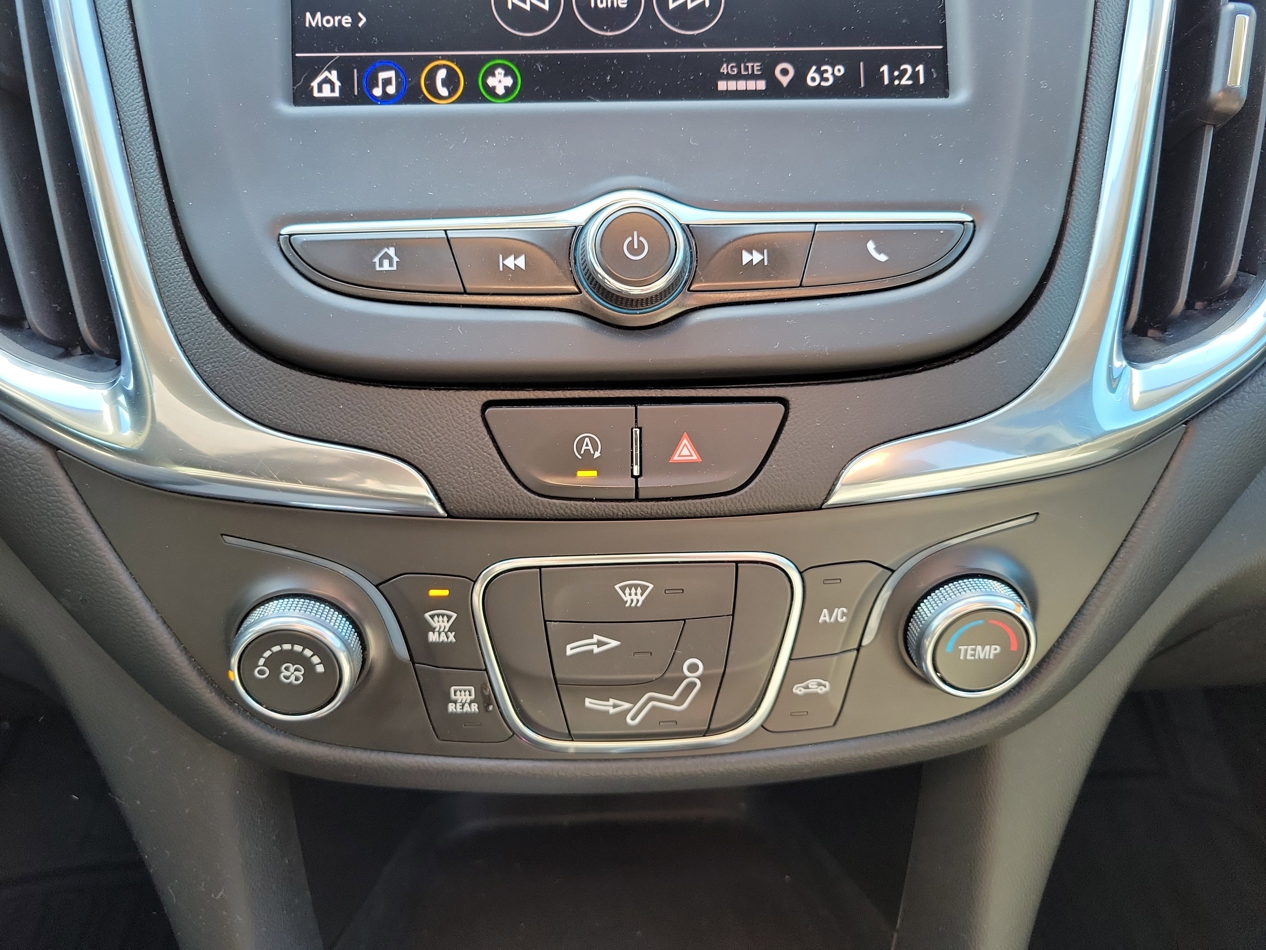 Used 2022 Chevrolet Equinox LT image 32