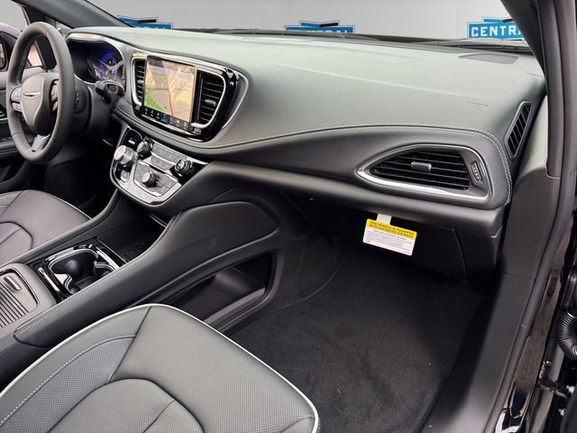 New 2026 Chrysler Pacifica Limited w/ S Appearance Package image 12