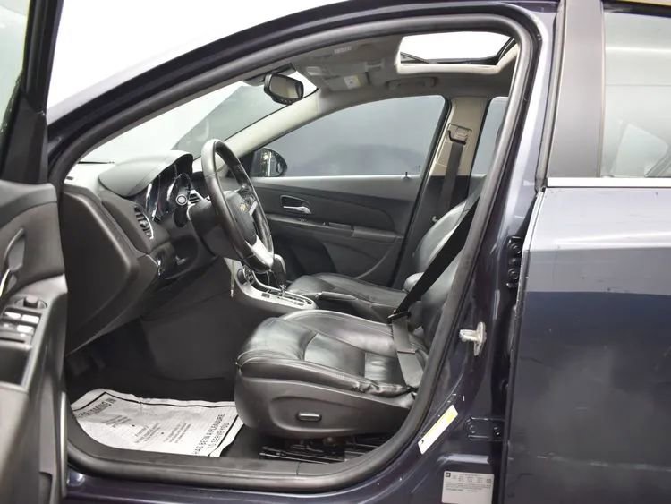 Used 2016 Chevrolet Cruze LT w/ Sun, Sound and Sport Package image 14