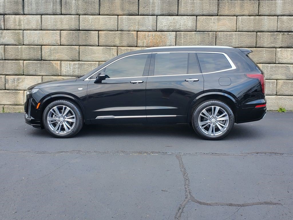 Certified 2023 Cadillac XT6 Premium Luxury w/ Technology Package AWD/4WD image 2