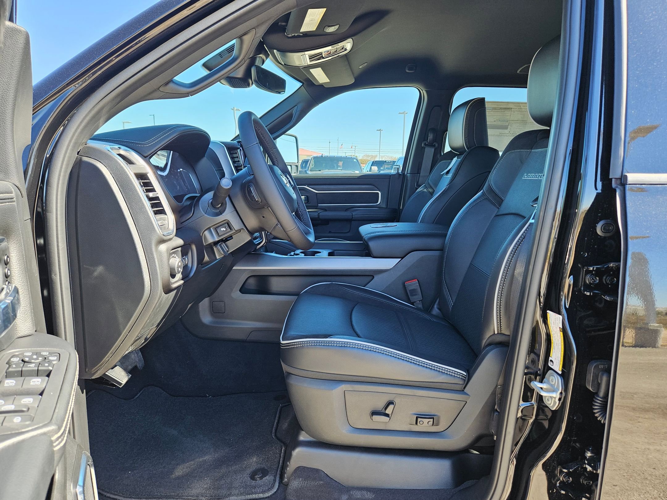 New 2026 RAM 2500 Laramie w/ Night Edition AWD/4WD image 9