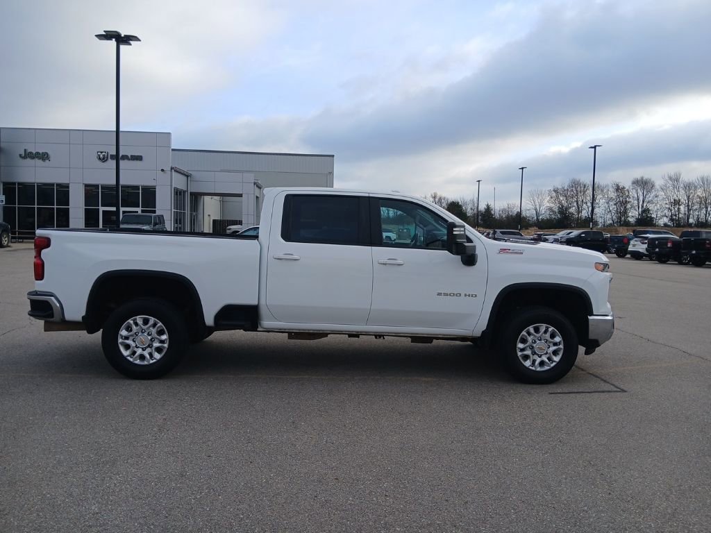 Used 2024 Chevrolet Silverado 2500 LT image 38