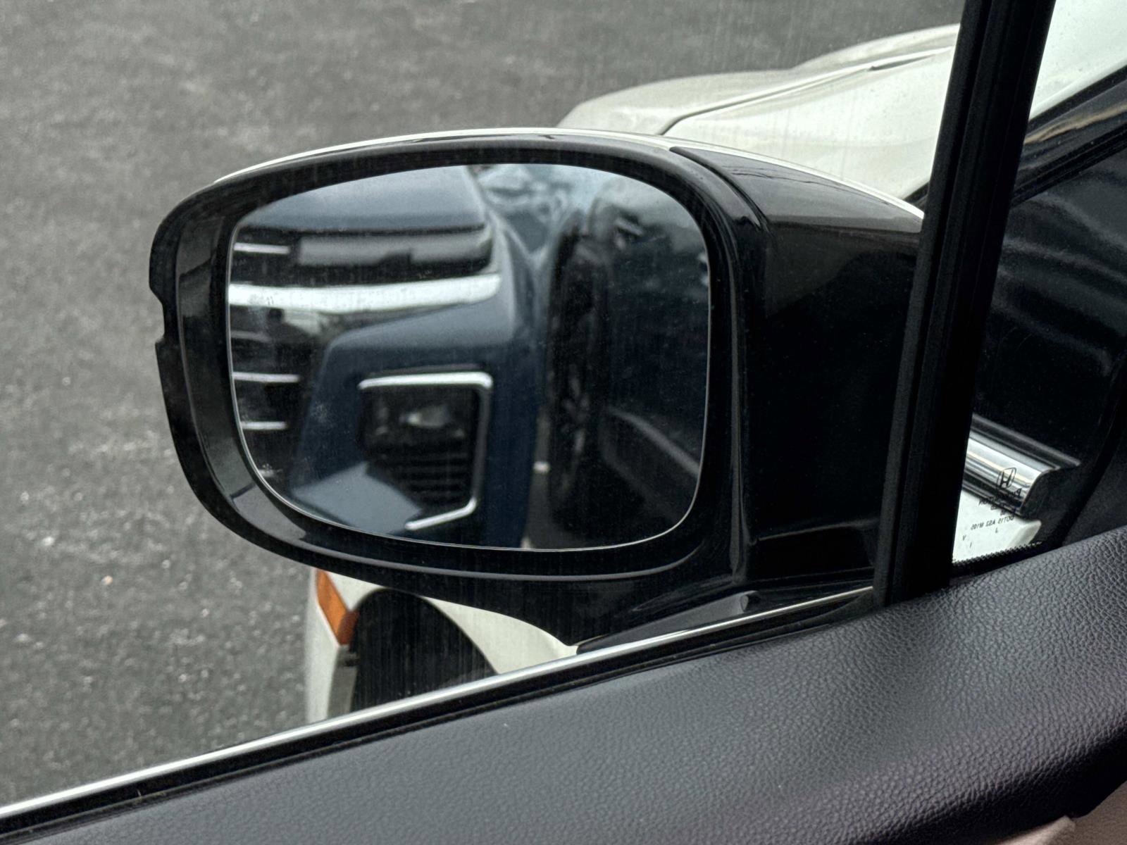 Used 2019 Honda Odyssey Elite image 15