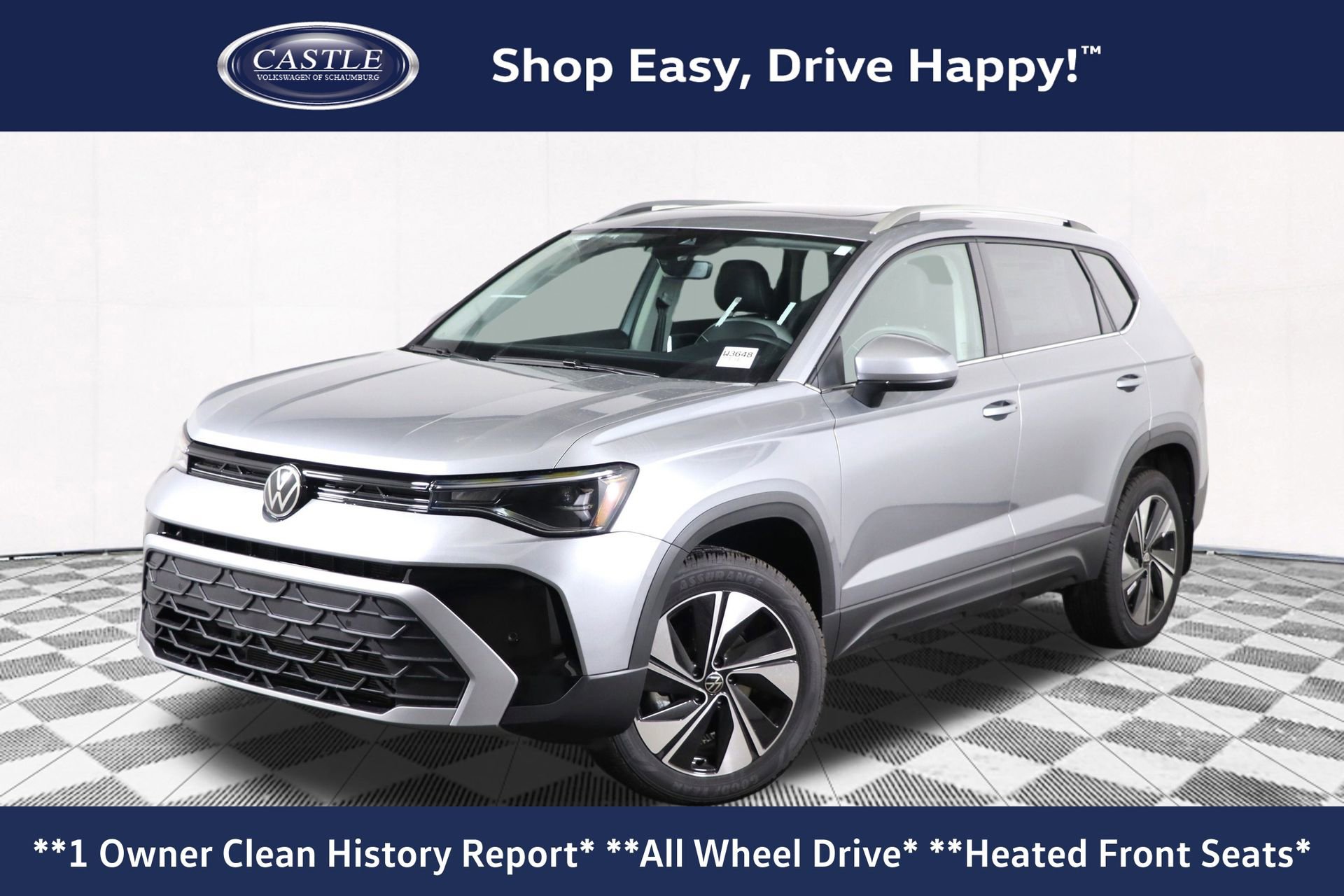 Used 2025 Volkswagen Taos SE w/ Panoramic Sunroof Package