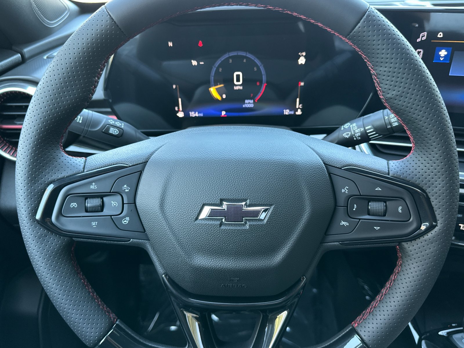 New 2026 Chevrolet Trax RS w/ Sunroof Package FWD image 23