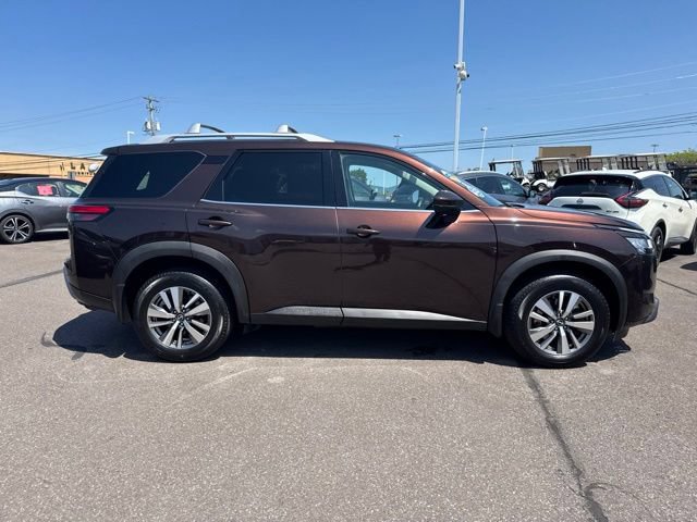 Certified 2022 Nissan Pathfinder SL AWD/4WD image 4