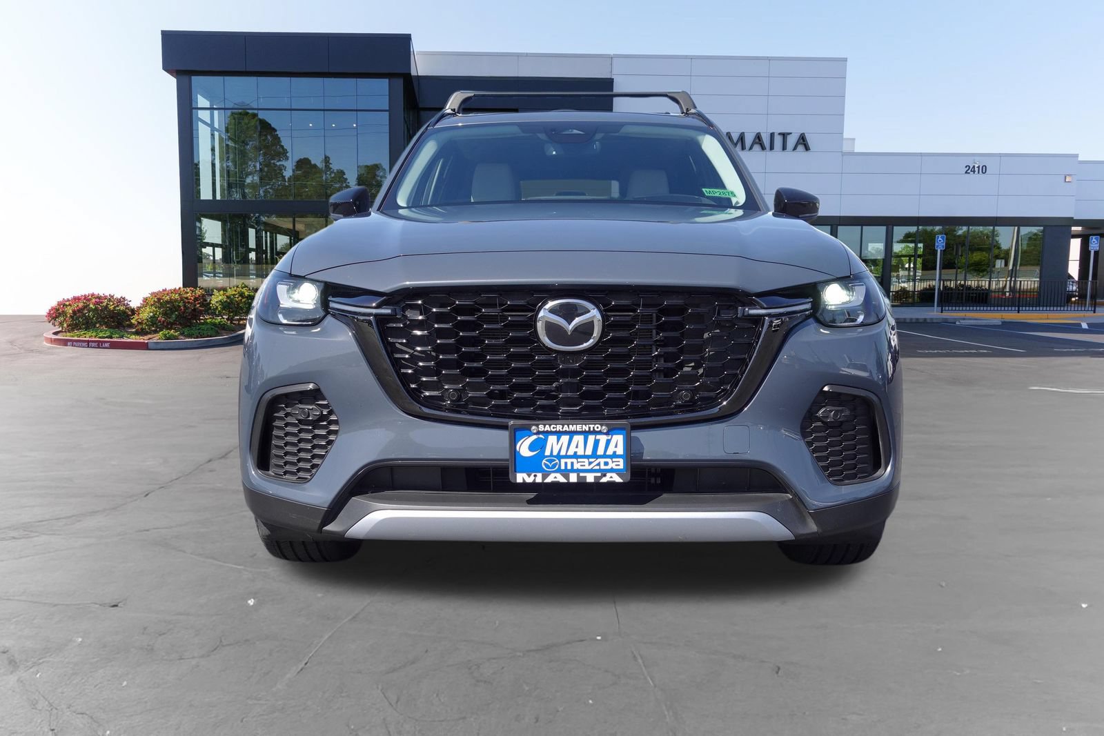 Certified 2025 MAZDA CX-70 Plug-In Hybrid w/ Premium Pkg AWD/4WD image 10