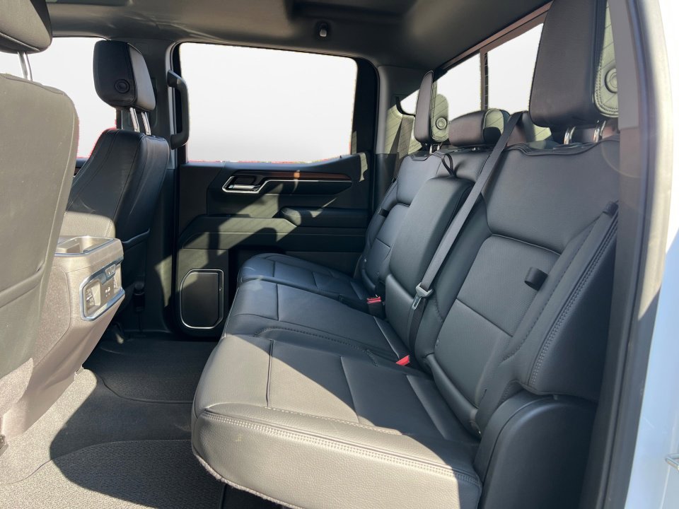 Used 2024 GMC Sierra 1500 Denali w/ Technology Package image 13