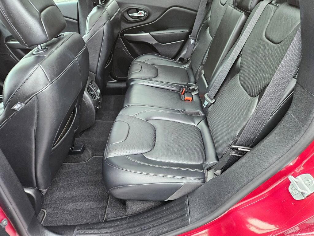 Used 2021 Jeep Cherokee Limited w/ Elite Package image 17