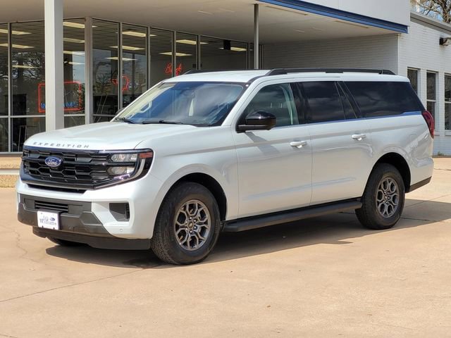 Used 2025 Ford Expedition Max Active image 3