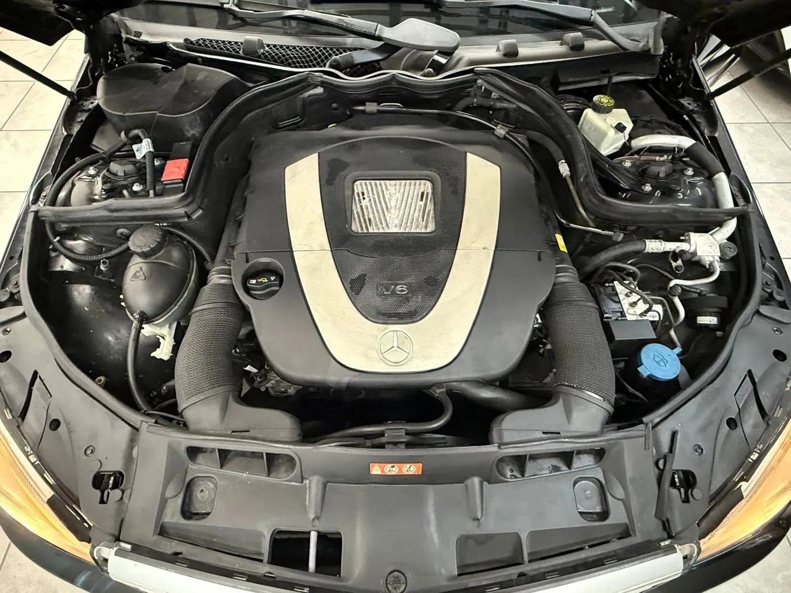 Used 2011 Mercedes-Benz C 350 Sport image 38