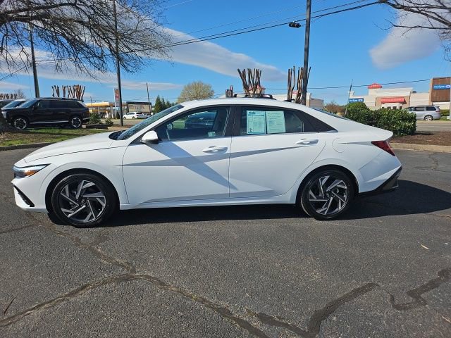 Certified 2025 Hyundai Elantra Limited