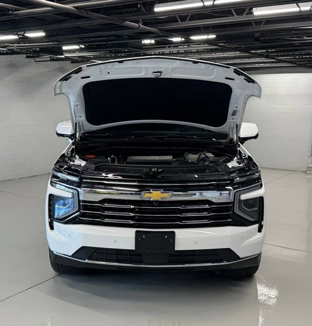 Used 2025 Chevrolet Tahoe LT AWD/4WD image 35
