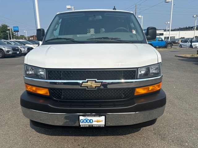 Used 2025 Chevrolet Express 2500 w/ Driver Convenience Package RWD image 8