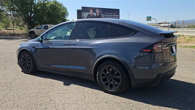 Used 2022 Tesla Model X image 6
