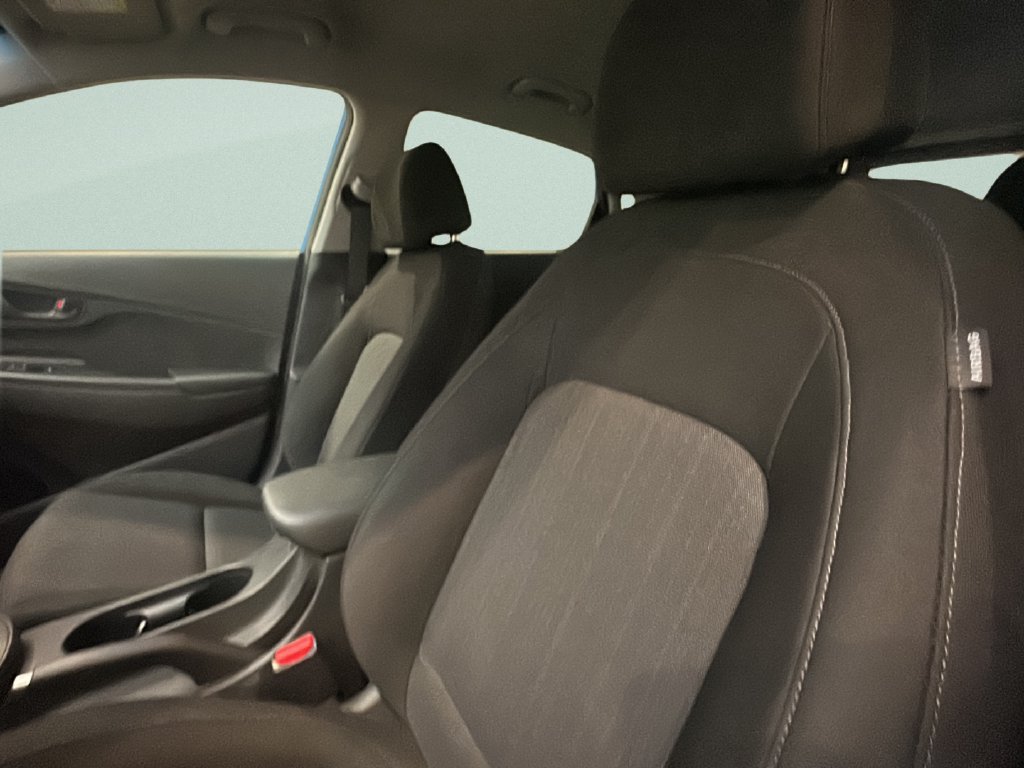 Certified 2023 Hyundai Kona SEL AWD/4WD image 11