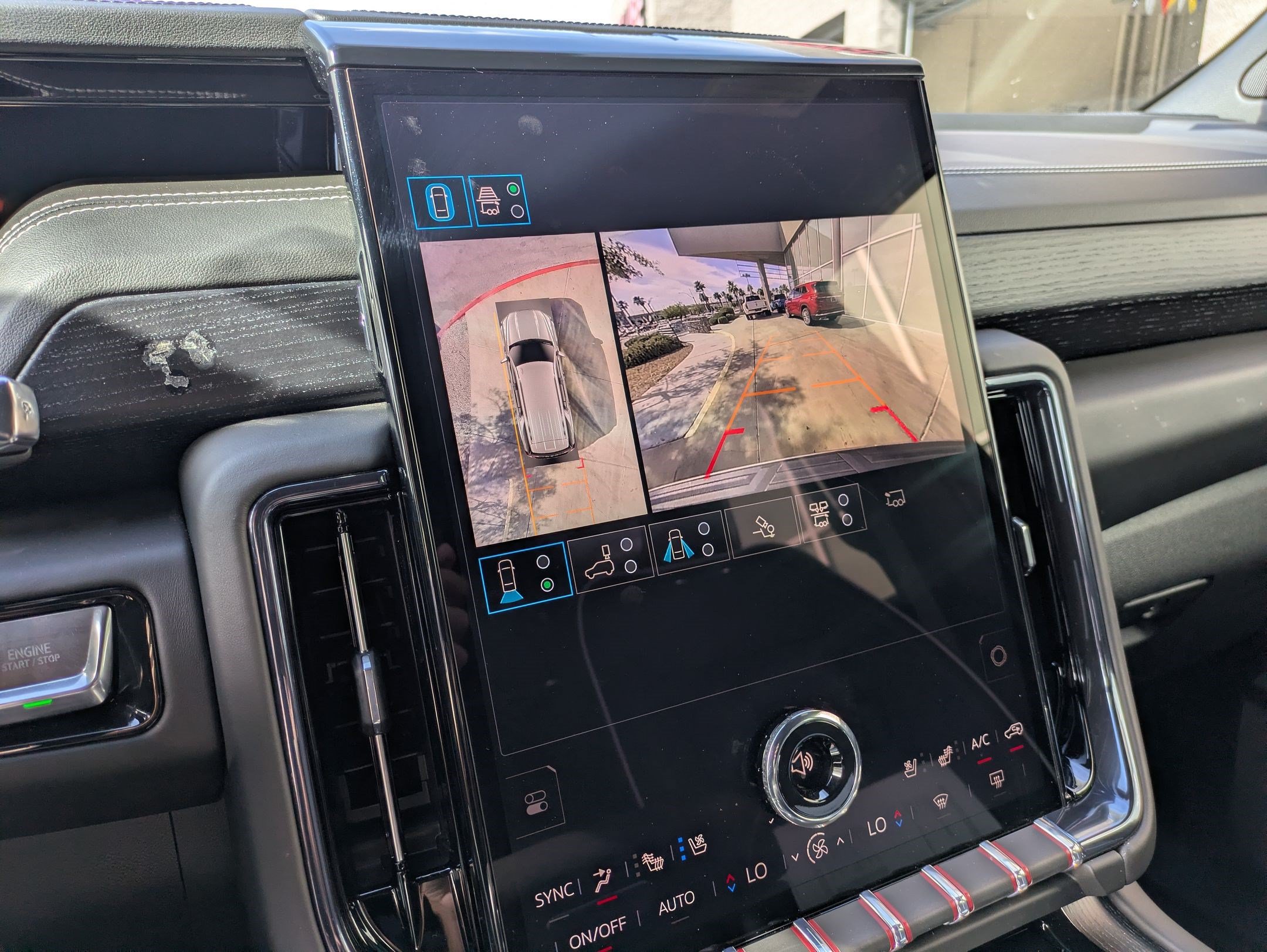 Certified 2025 GMC Yukon AT4 Ultimate AWD/4WD image 20