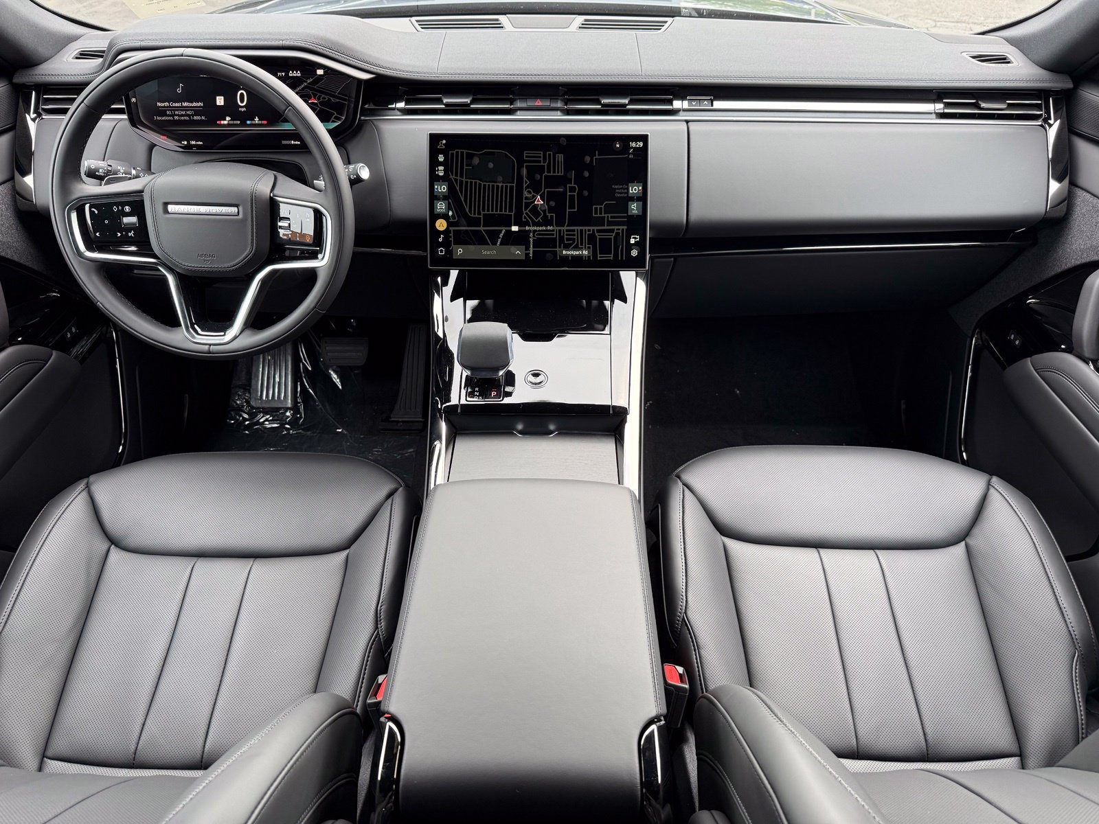 New 2027 Land Rover Range Rover Sport SE AWD/4WD image 23