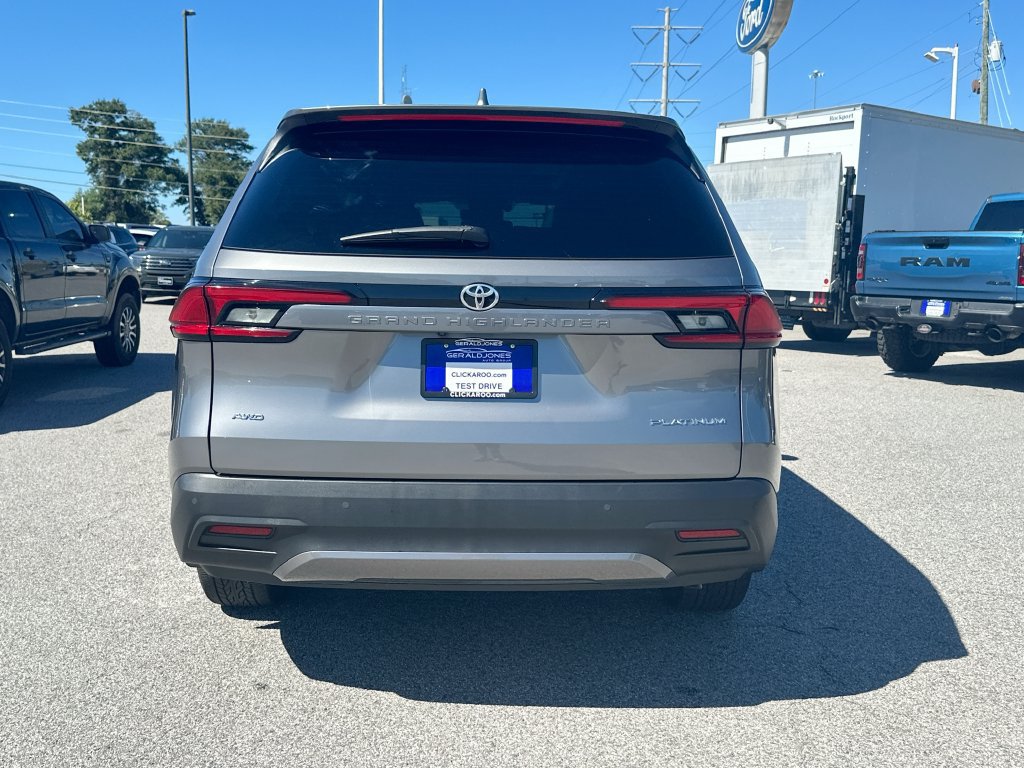 Used 2026 Toyota Grand Highlander AWD image 15