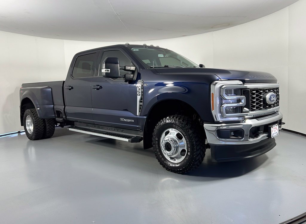 Used 2023 Ford F350 Lariat AWD/4WD image 1