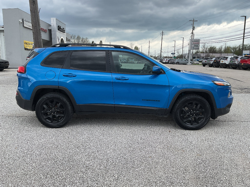 Used 2018 Jeep Cherokee Limited w/ High Altitude Package AWD/4WD image 4