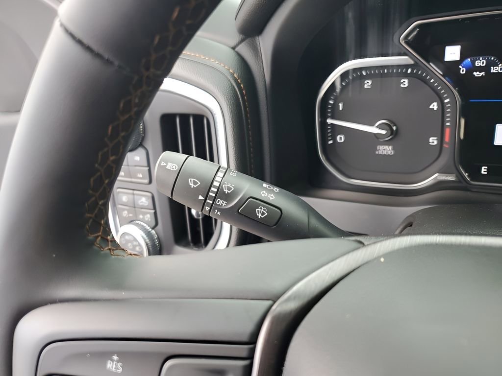 Used 2023 GMC Sierra 3500 AT4 w/ AT4 Premium Plus Package image 38