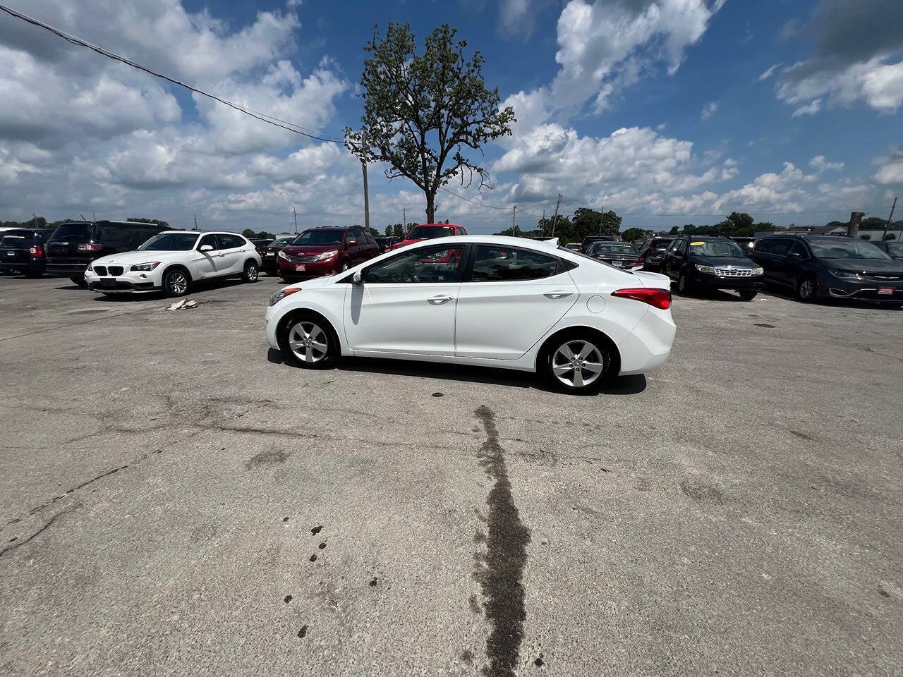 Used 2012 Hyundai Elantra GLS w/ Preferred Pkg 3 FWD image 10