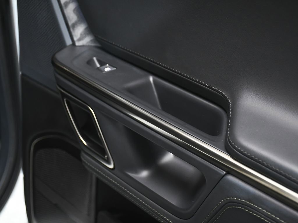 Used 2022 Rivian R1S Launch Edition image 15