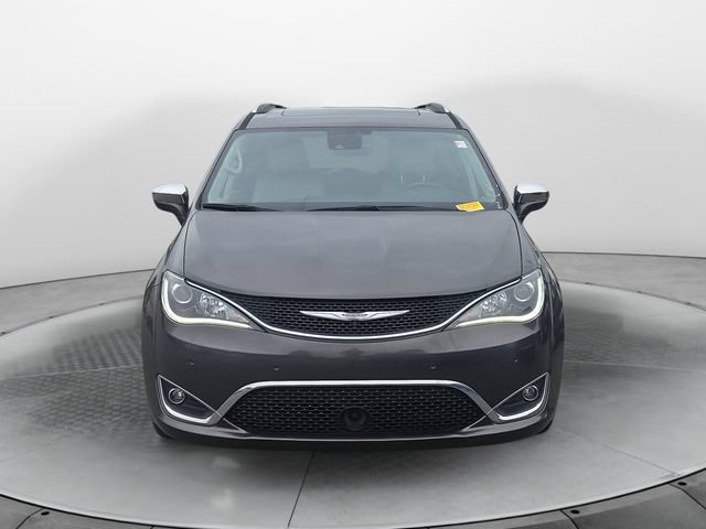 Used 2017 Chrysler Pacifica Limited w/ Advanced Safetytec Group FWD image 8