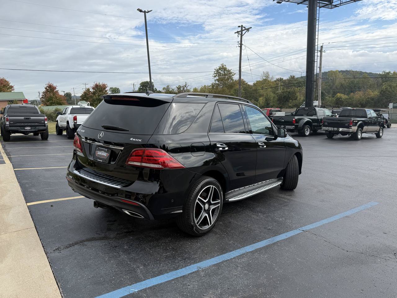 Used 2016 Mercedes-Benz GLE 400 4MATIC image 3