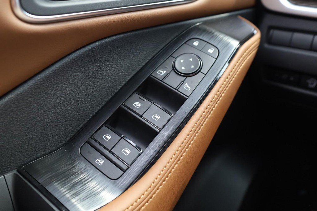 New 2026 Nissan Rogue Platinum AWD/4WD image 17